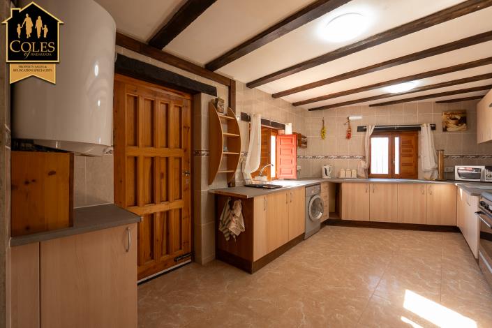 Image No.19-3 Bed Cortijo for sale