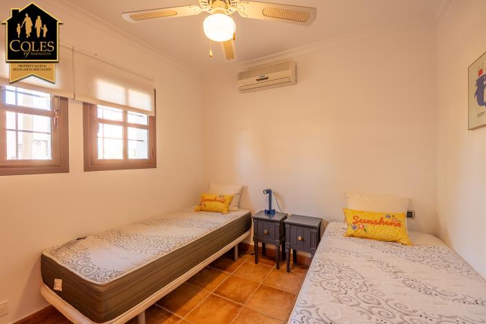 Image No.31-4 Bed Villa / Detached for sale