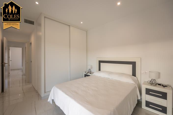 Image No.27-2 Bed Villa / Detached for sale