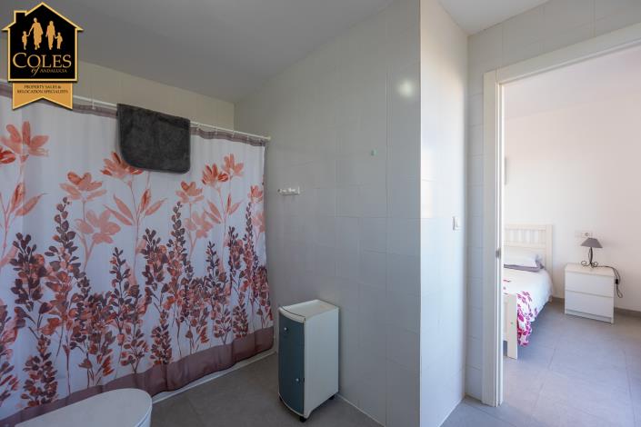 Image No.19-3 Bed Townhouse for sale