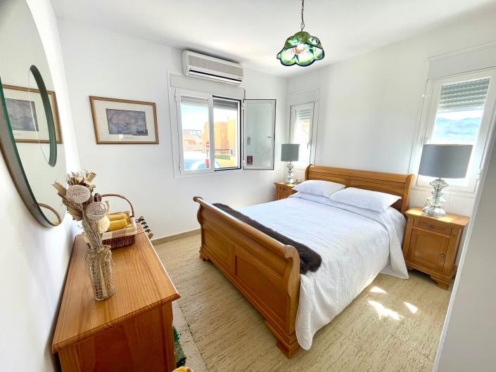 Image No.10-3 Bed Villa / Detached for sale