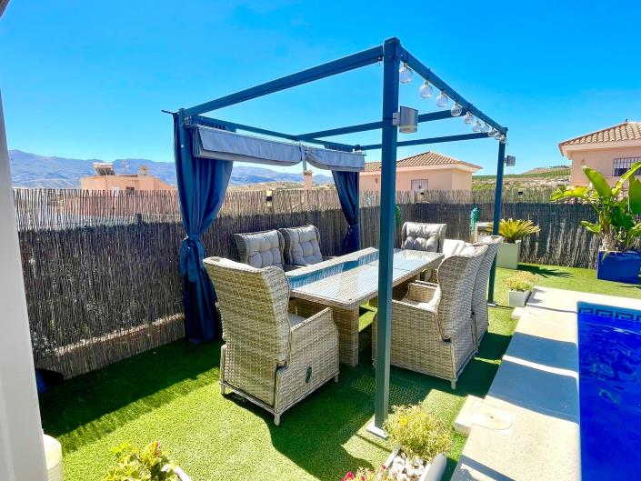 Image No.31-3 Bed Villa / Detached for sale