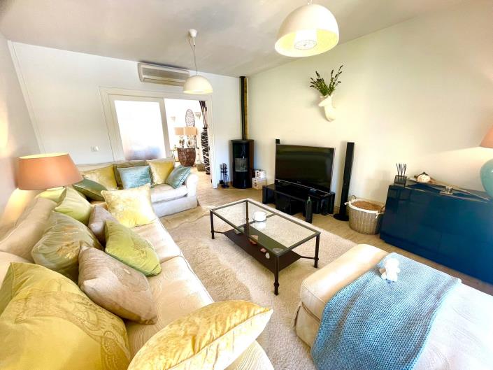 Image No.39-3 Bed Villa / Detached for sale