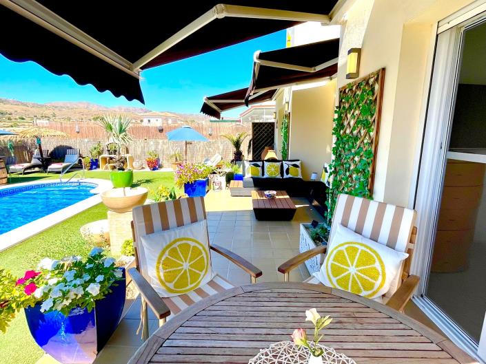 Image No.41-3 Bed Villa / Detached for sale