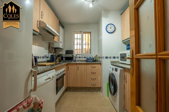 Image No.12-3 Bed Townhouse for sale