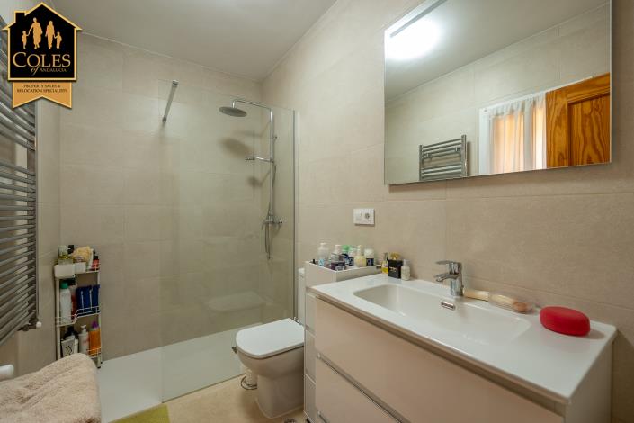 Image No.23-3 Bed Townhouse for sale