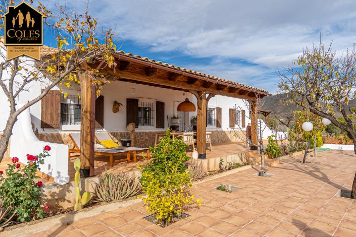 Image No.8-2 Bed Villa / Detached for sale