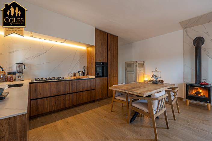 Image No.22-2 Bed Villa / Detached for sale