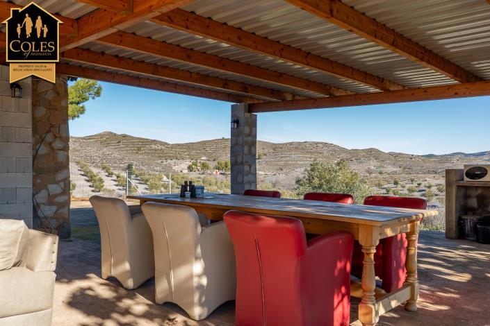 Image No.18-4 Bed Villa / Detached for sale