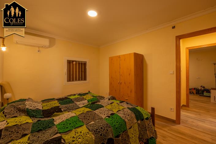 Image No.39-4 Bed Villa / Detached for sale