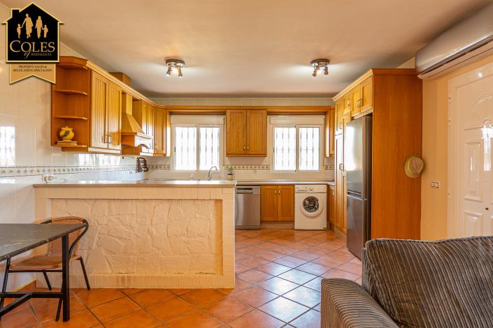 Image No.21-3 Bed Villa / Detached for sale