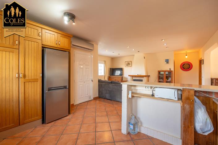 Image No.23-3 Bed Villa / Detached for sale