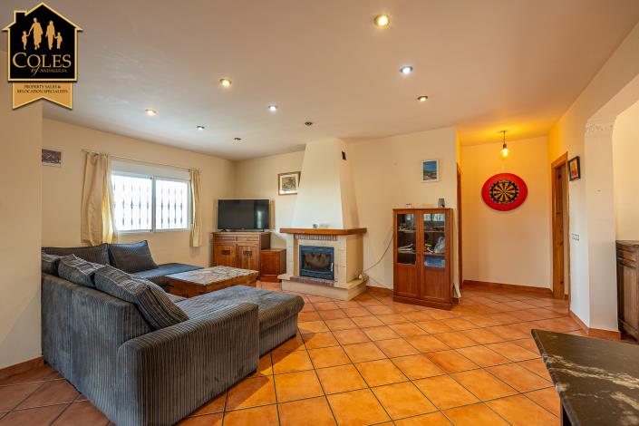 Image No.24-3 Bed Villa / Detached for sale