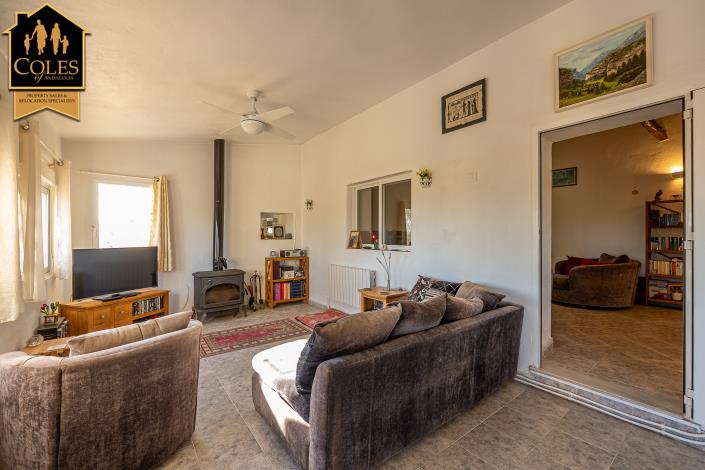 Image No.23-3 Bed Villa / Detached for sale