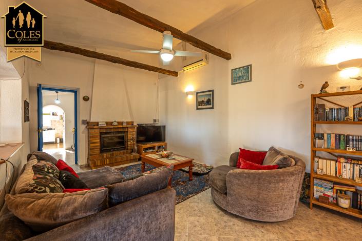 Image No.26-3 Bed Villa / Detached for sale