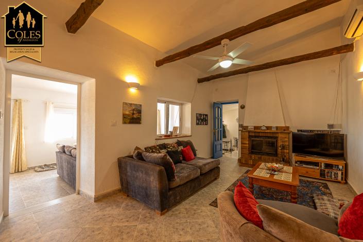 Image No.27-3 Bed Villa / Detached for sale