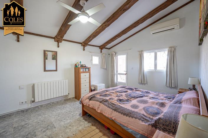 Image No.30-3 Bed Villa / Detached for sale