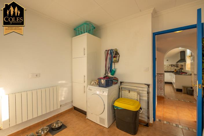 Image No.49-3 Bed Villa / Detached for sale