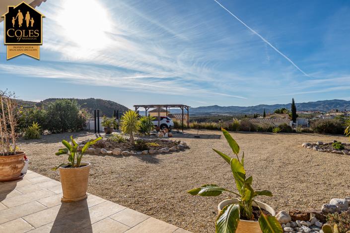 Image No.8-3 Bed Villa / Detached for sale