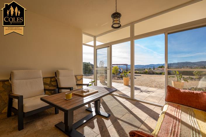 Image No.13-3 Bed Villa / Detached for sale