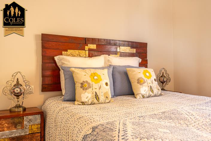 Image No.22-3 Bed Villa / Detached for sale