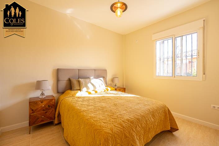 Image No.28-3 Bed Villa / Detached for sale