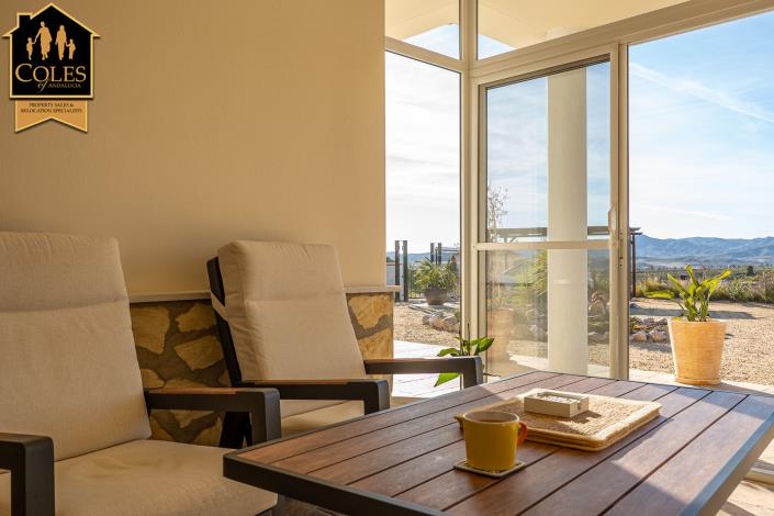 Image No.38-3 Bed Villa / Detached for sale