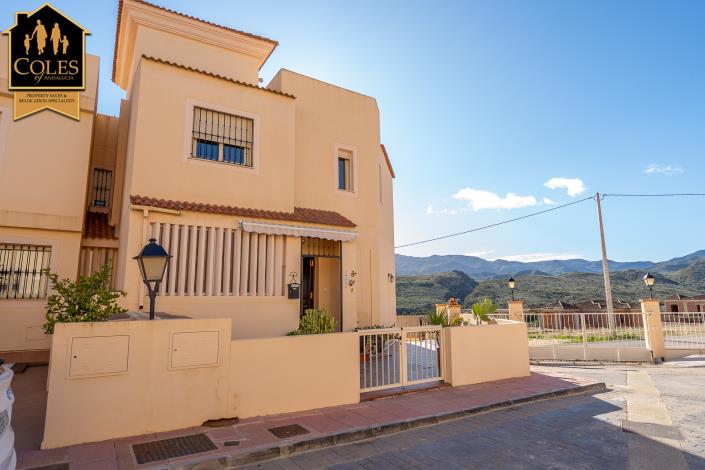 Image No.7-3 Bed Townhouse for sale