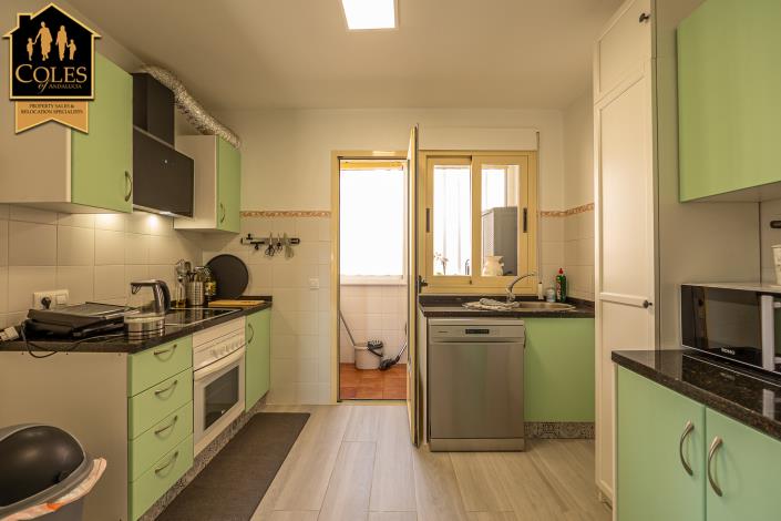 Image No.13-3 Bed Townhouse for sale