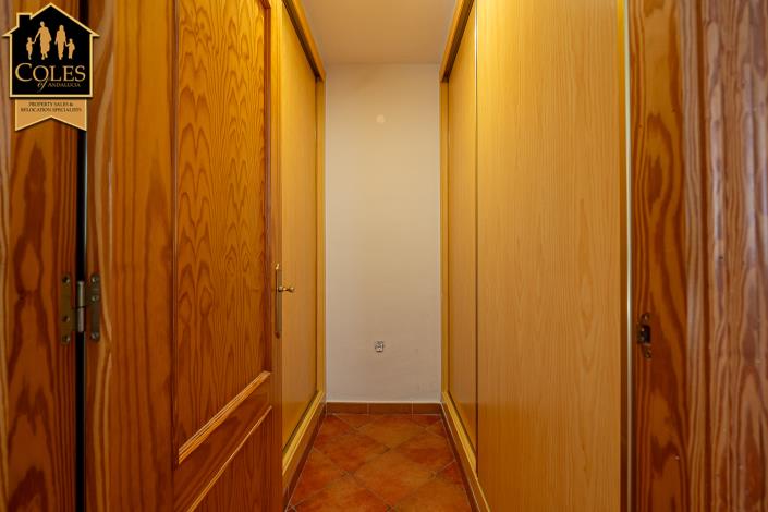 Image No.27-3 Bed Townhouse for sale