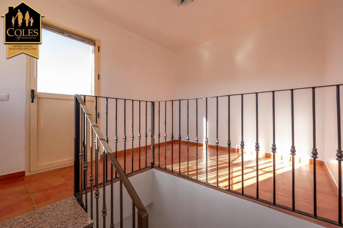 Image No.34-3 Bed Townhouse for sale