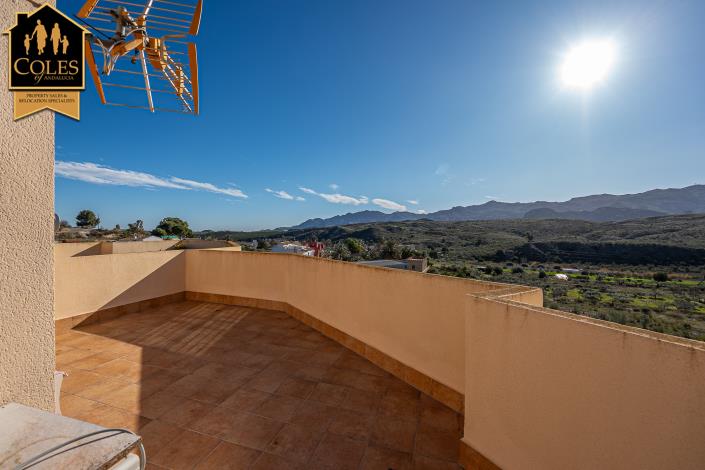 Image No.35-3 Bed Townhouse for sale