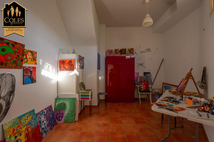 Image No.40-3 Bed Townhouse for sale