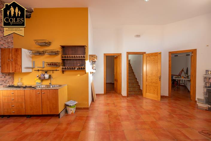 Image No.41-3 Bed Townhouse for sale