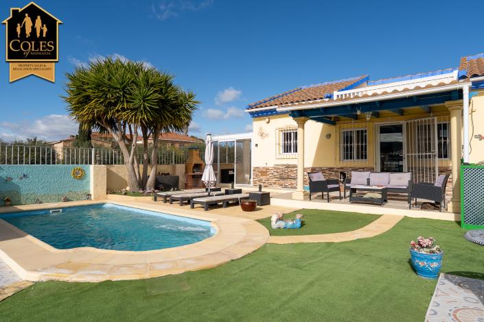 Image No.7-3 Bed Villa / Detached for sale