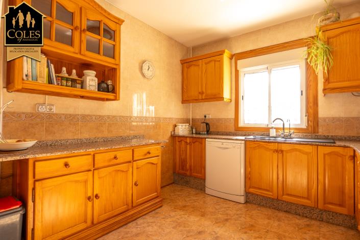 Image No.24-3 Bed Villa / Detached for sale