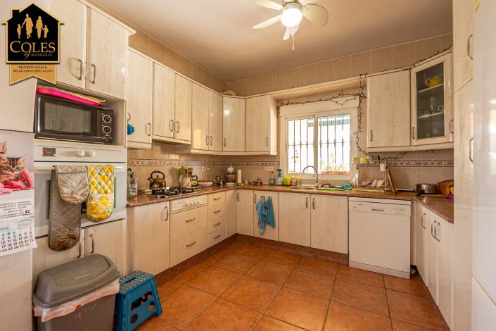 Image No.9-4 Bed Villa / Detached for sale