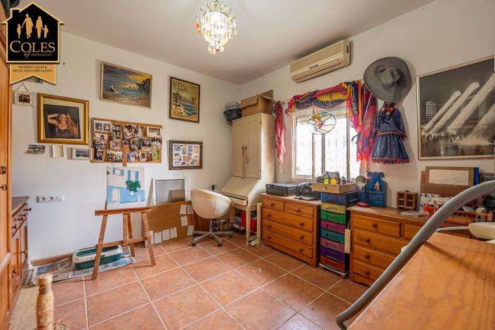 Image No.12-4 Bed Villa / Detached for sale