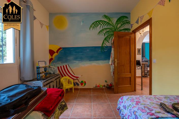 Image No.18-4 Bed Villa / Detached for sale