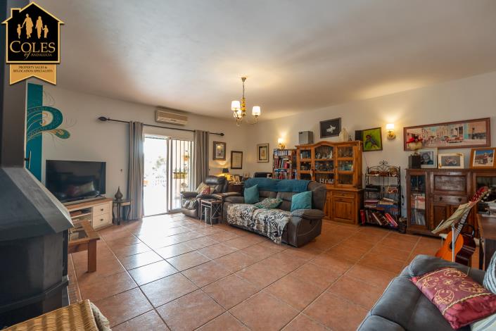 Image No.24-4 Bed Villa / Detached for sale