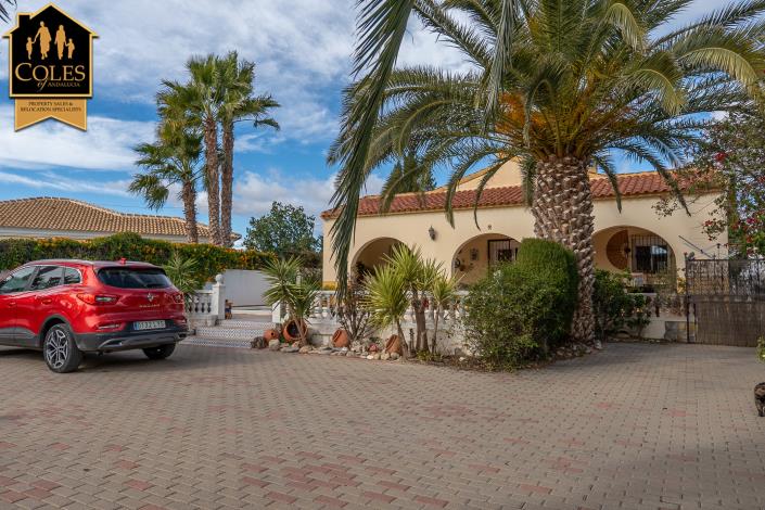 Image No.30-4 Bed Villa / Detached for sale