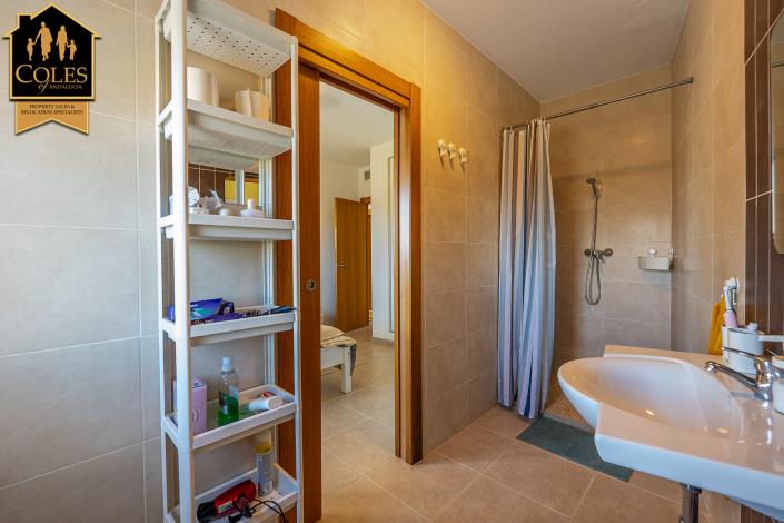 Image No.12-2 Bed Apartment for sale