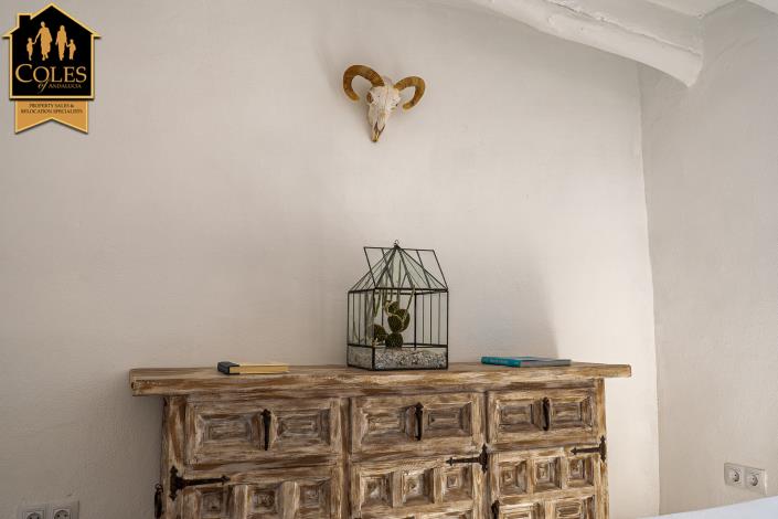 Image No.10-1 Bed Apartment for sale