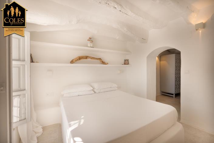 Image No.12-1 Bed Apartment for sale