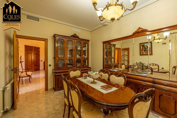 Image No.16-5 Bed Villa for sale