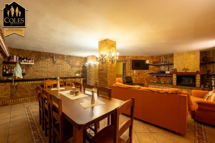 Image No.18-5 Bed Villa for sale