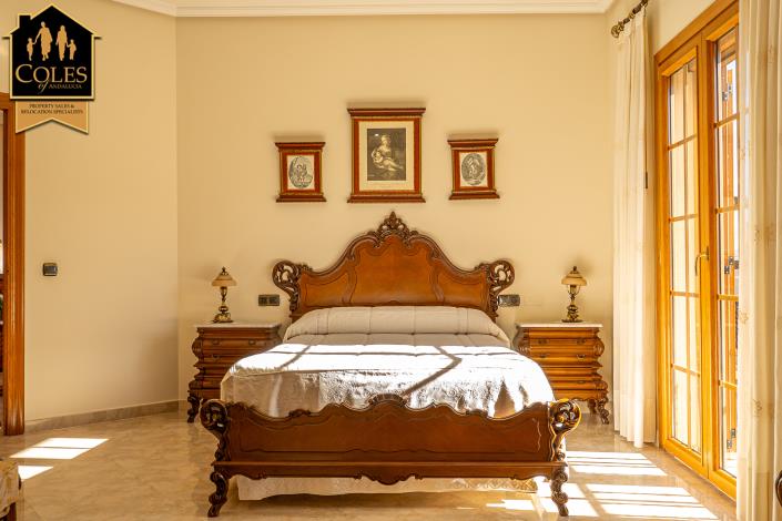 Image No.24-5 Bed Villa for sale