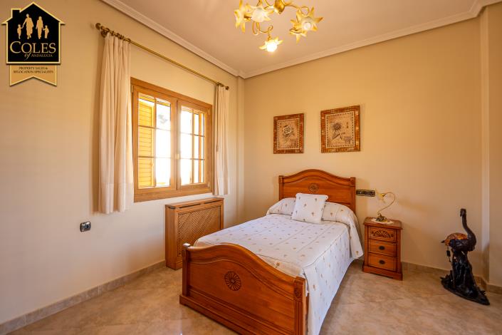 Image No.33-5 Bed Villa for sale