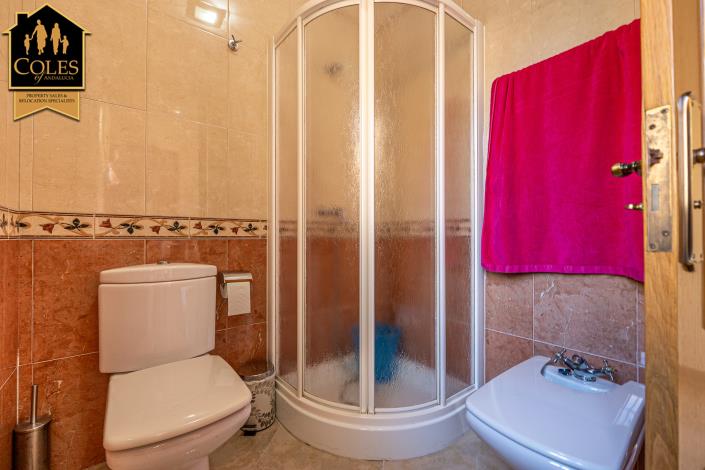 Image No.36-5 Bed Villa for sale