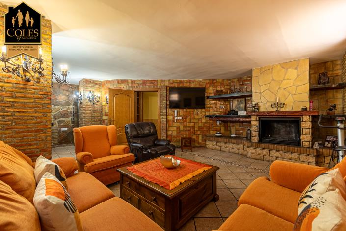 Image No.42-5 Bed Villa for sale